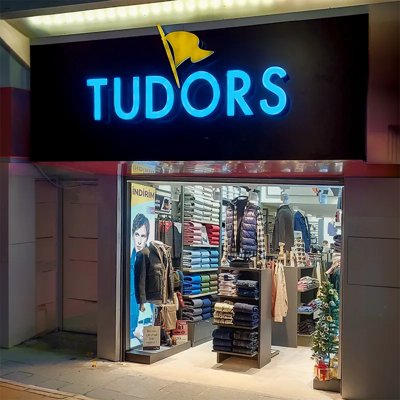 Tudors Işıklı Tabela IP67 su geçirmez kablolama ve enerji verimli LED modül sistemi
